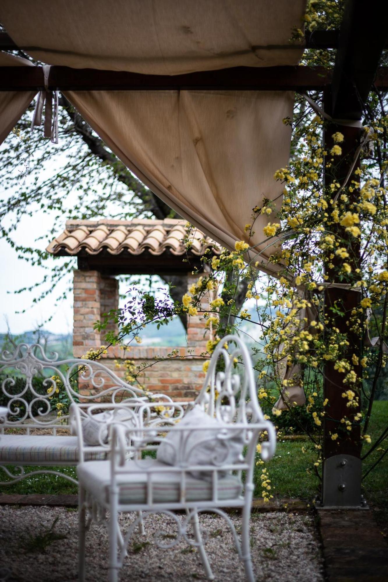 Ca' Le Cerque, Villa Surrounded By The Marche Nature Fossombrone Luaran gambar